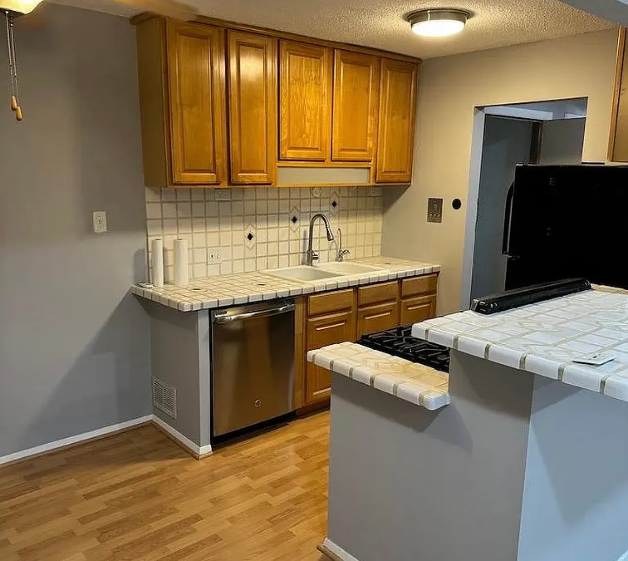 1 bed, 700 sqft, $1,600 — Photo 3
