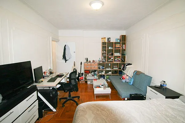 Rented by Horowitz Real Estate | media 9