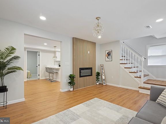 5th image of 4407 Ridge Dr