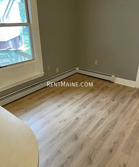 378 Hammond St #3 — Photo 5