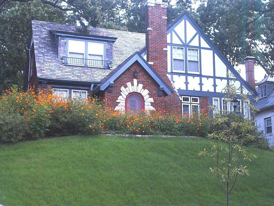 A Full Summer View