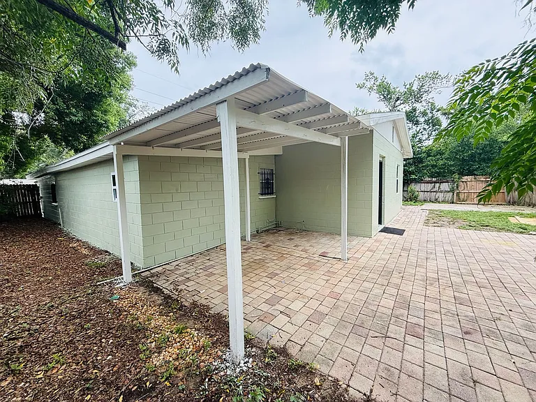 4203 E Yukon St — Photo 33
