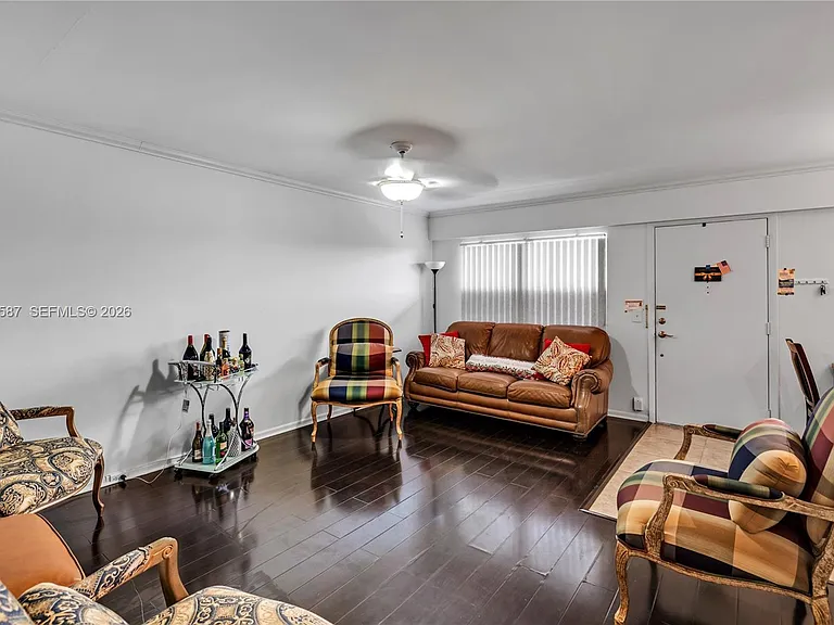 801 SW 133rd Ter #406K — Photo 3