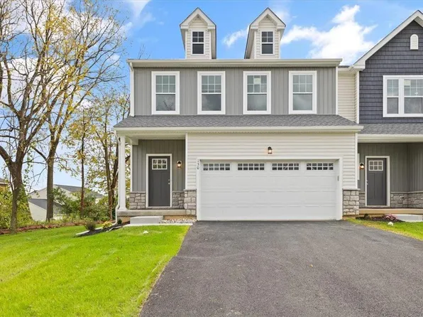 130 Scotty Dr #69, Easton, PA 18045