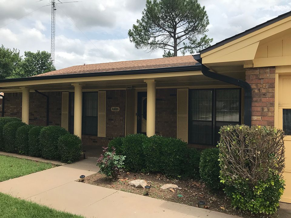 Front  w/ covered porch