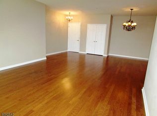 16 Main St APT C8, Sparta, NJ 07871