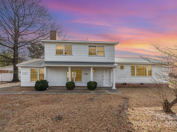 480 Santa Fe Dr, Fayetteville, NC 28303