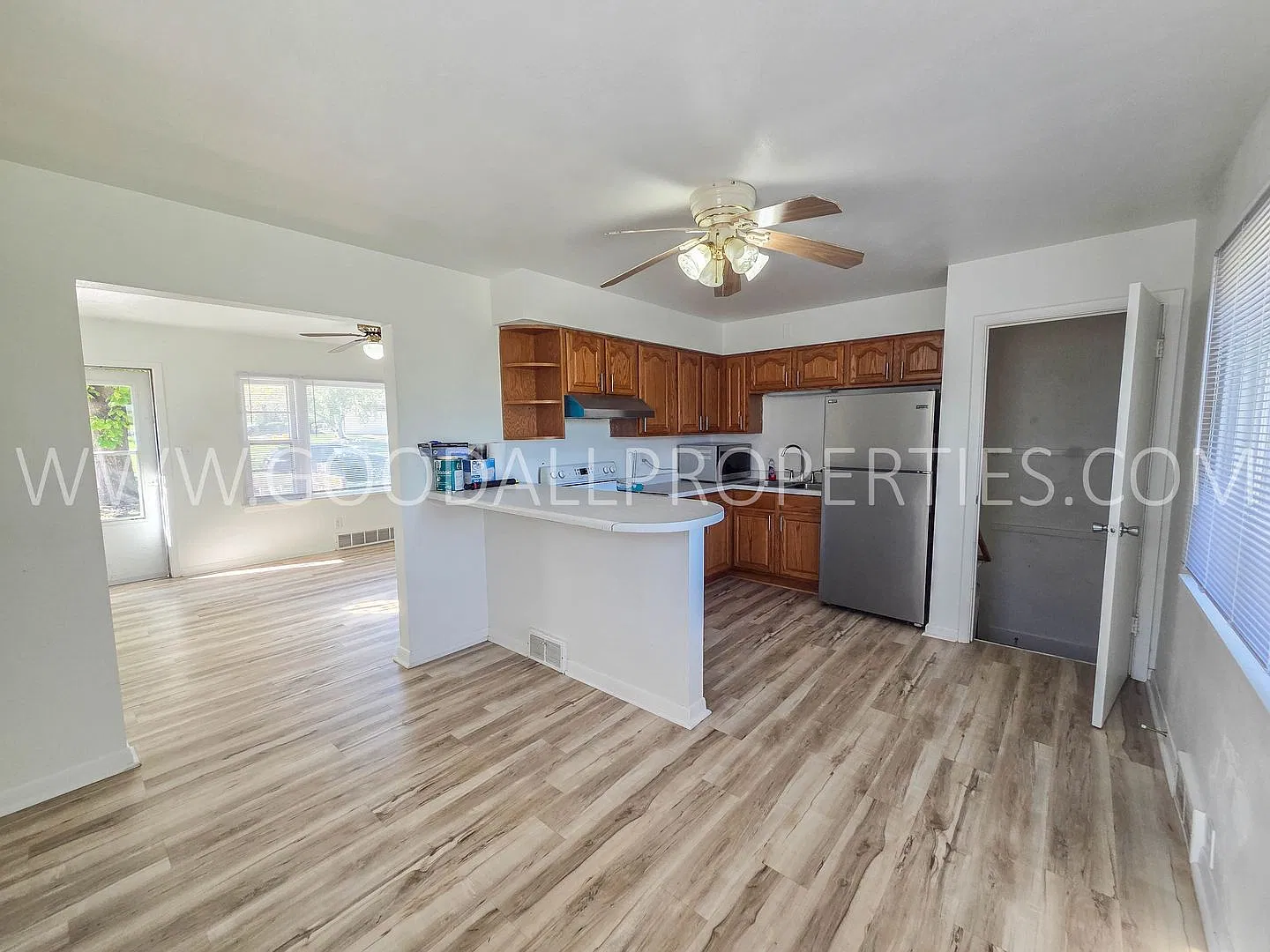 2 Bedroom South Des Moines Home | Full Basement + Large Yard | $1,345 — Photo 2