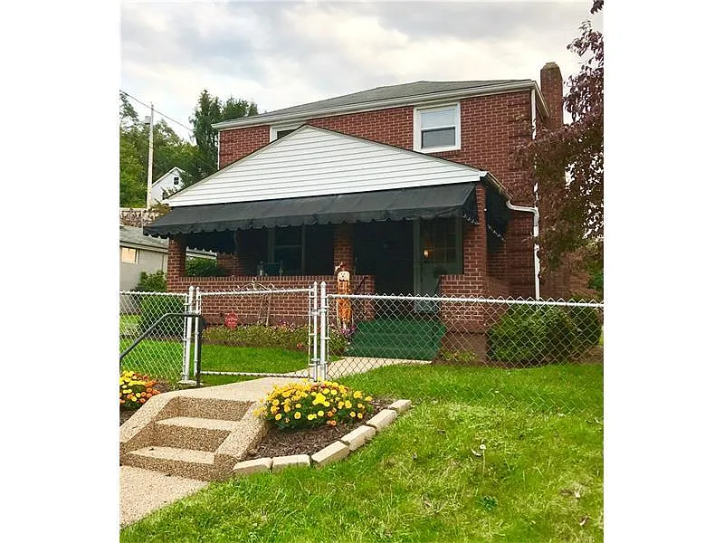 312 Harrison St photo 1