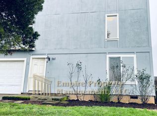 561 Holbrook Ln, Creswell, OR 97426