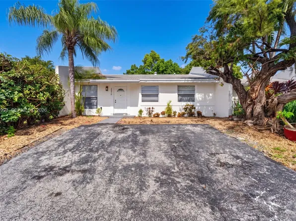 20816 SW 103rd Pl, Cutler Bay, FL 33189