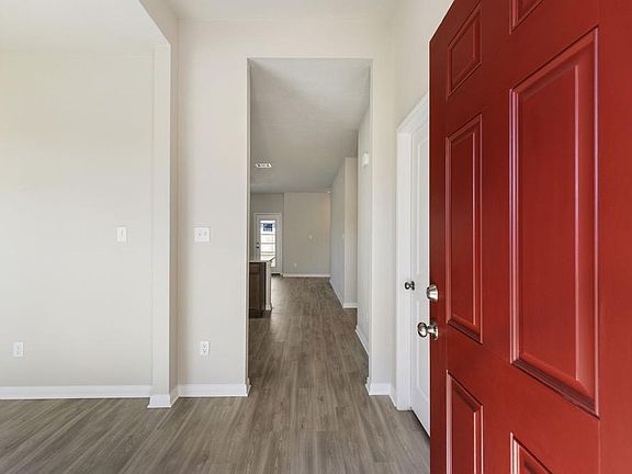 5th image of 106 Laurel Oak Dr