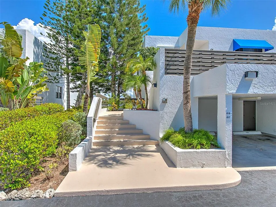 817 Bayport Way #817