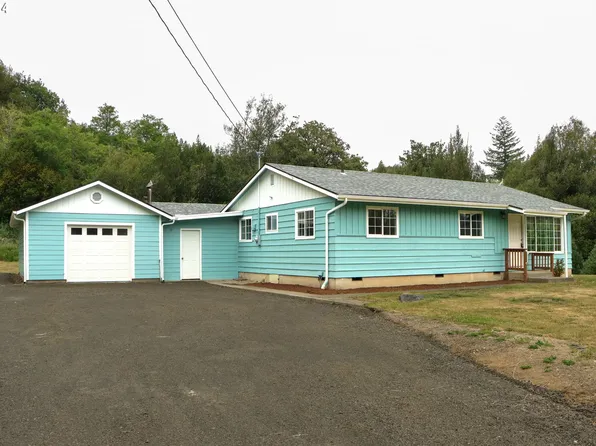 56751 Myrtle Terrace Rd, Coquille, OR 97423