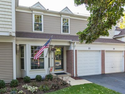 21 E Shag Bark Ln, Streamwood, IL, 60107