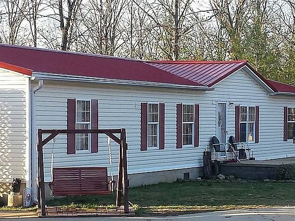 2nd image of 271 Johns Branch Rd