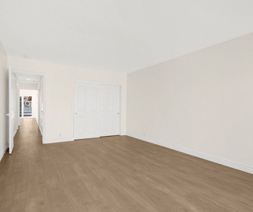 1st image of 205 39th St #B