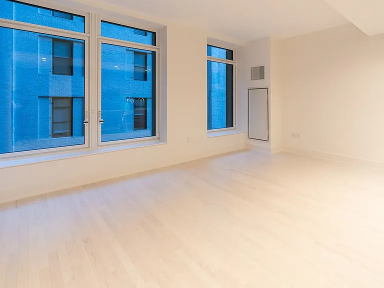 91 Leonard St #8E — Photo 6