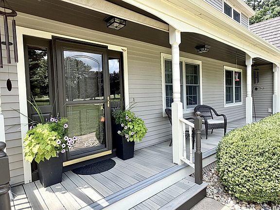 2nd image of 610 Timber Ridge Rd