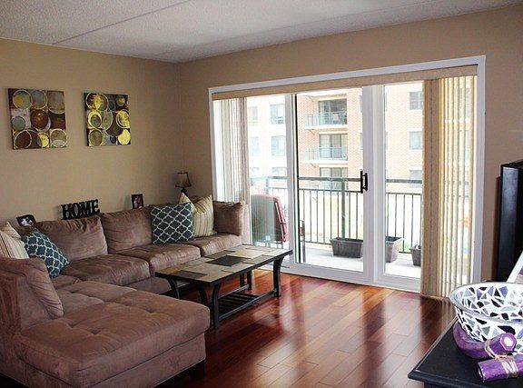 4th image of 770 Pearson St #2-804