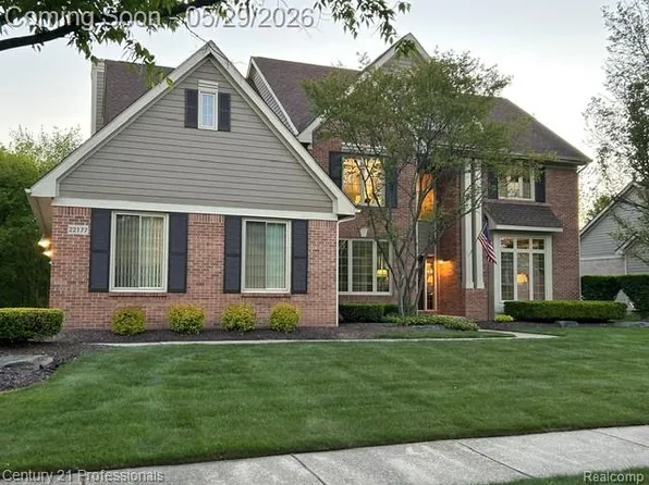22177 Hazelton Ct, Novi, MI 48374