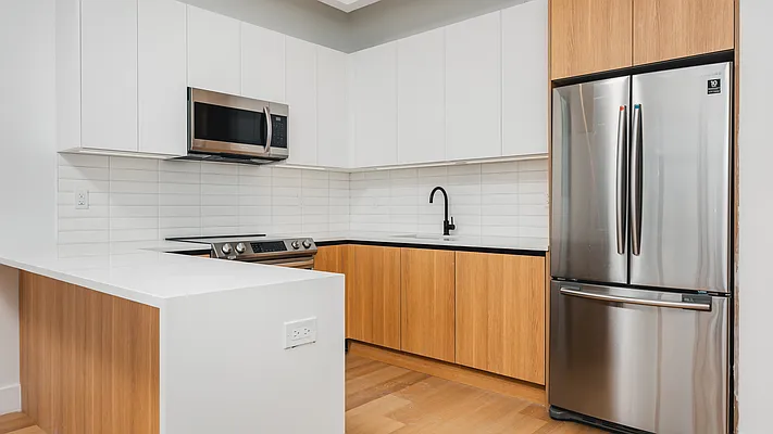 Rented by Nooklyn NYC LLC | media 49