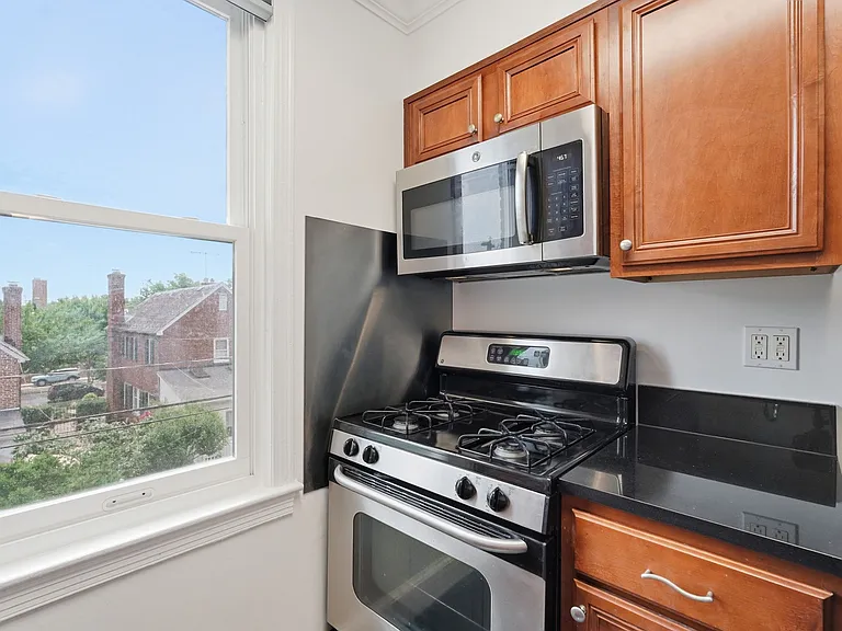 906 S Washington St #307 — Photo 9