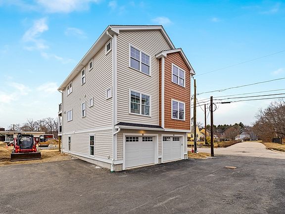 2nd image of 2 Old County Rd #11