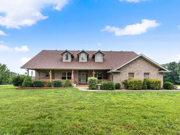 106 Finch Drive, Strafford, MO 65757