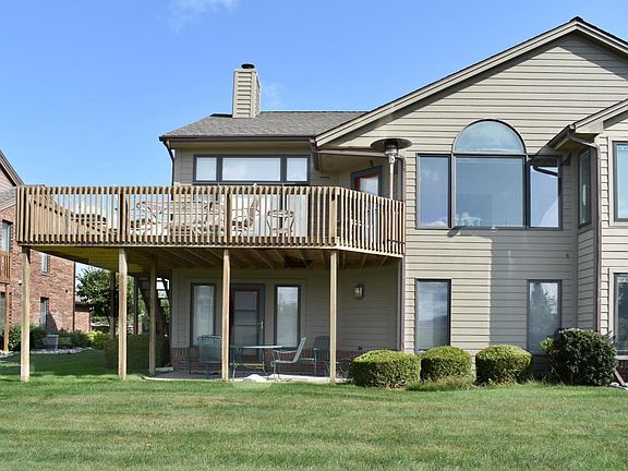 5th image of 180 Harbor Dr