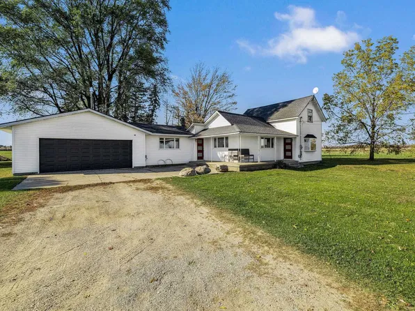 4354 S Ten Mile Rd, Breckenridge, MI 48615