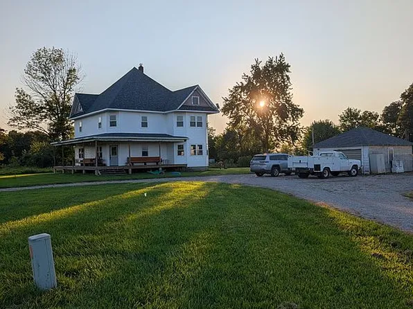 1417 Us Route 40, Toledo, IL 62468