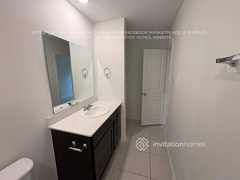3018 Wallace Wells Ct — Photo 14