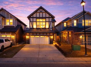 6 W Kingsbury Close SE, Airdrie, AB T4A 0R3