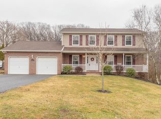 1347 Alumni Dr, Westminster, MD 21157