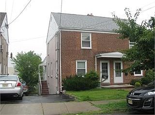 2nd image of 207 Passaic Ave