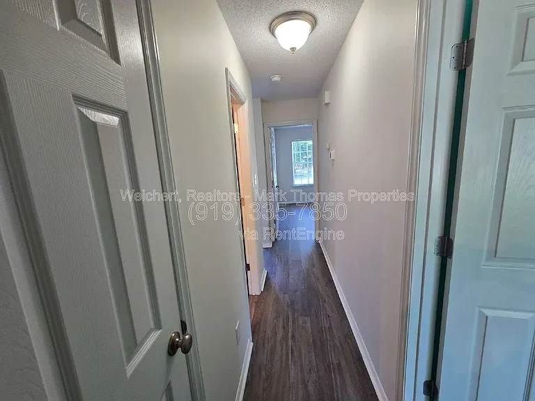 6308 Saybrooke Dr — Photo 11