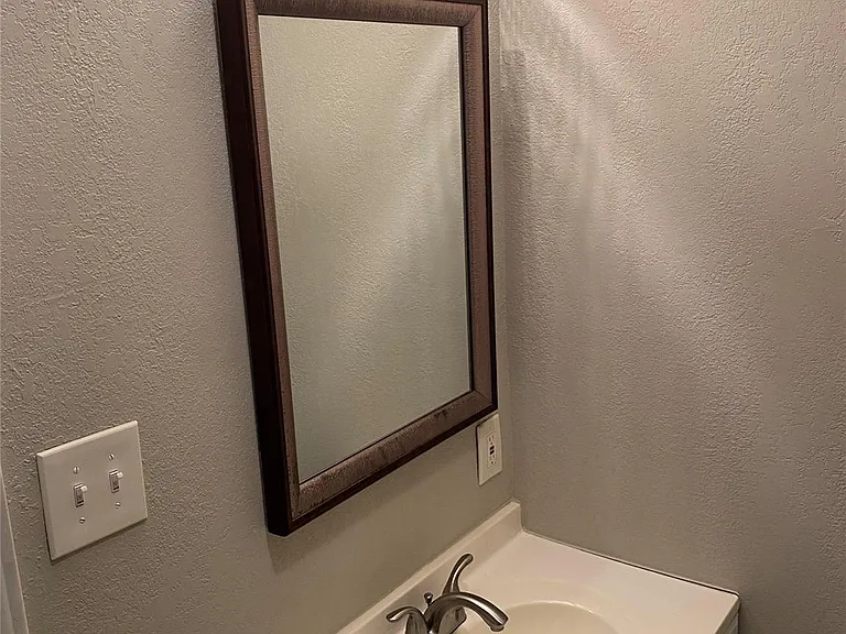 5018 Kenilwood Dr — Photo 14