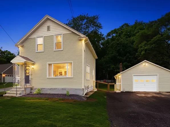 235 Union St, Northbridge, MA 01534
