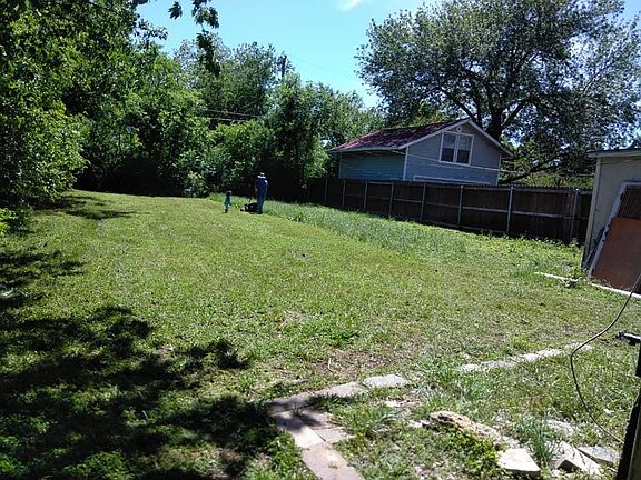 2nd image of 1026 Pasadena