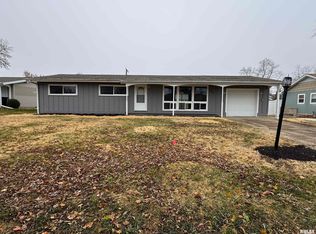 1306 Bobolink Dr, Washington, IL 61571