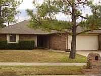 1st image of 900 Pruitt Dr