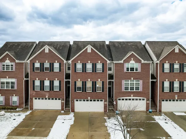 432 Cherry Orchard Rd #75, Canton, MI 48188