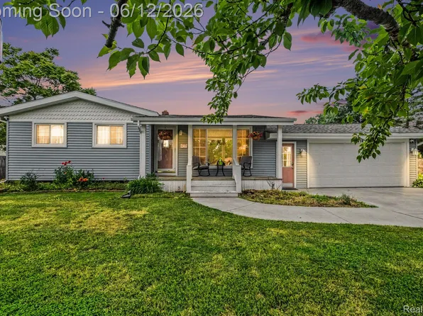 3474 Bilsky St, Burton, MI 48519