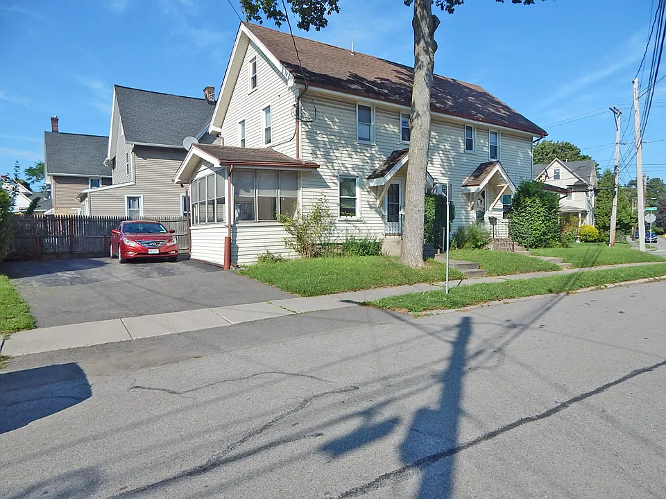 235 E Elm St