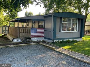 6 Oak Dr, Spring City, PA 19475