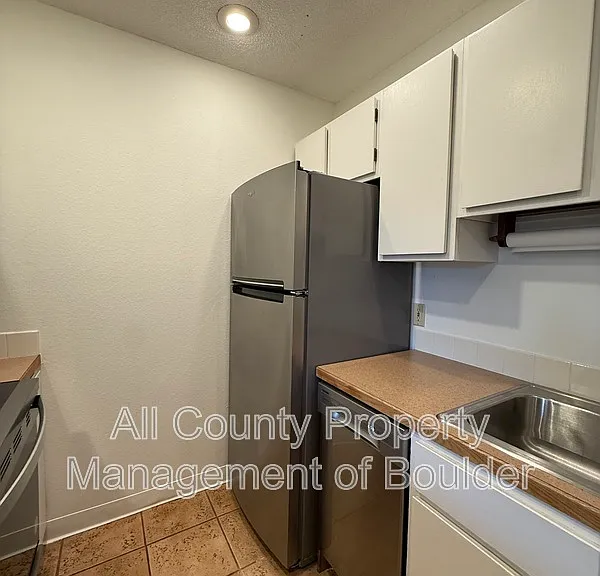 3000 Colorado Ave #B-206 — Photo 8