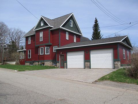 2nd image of 1219 Tweed St