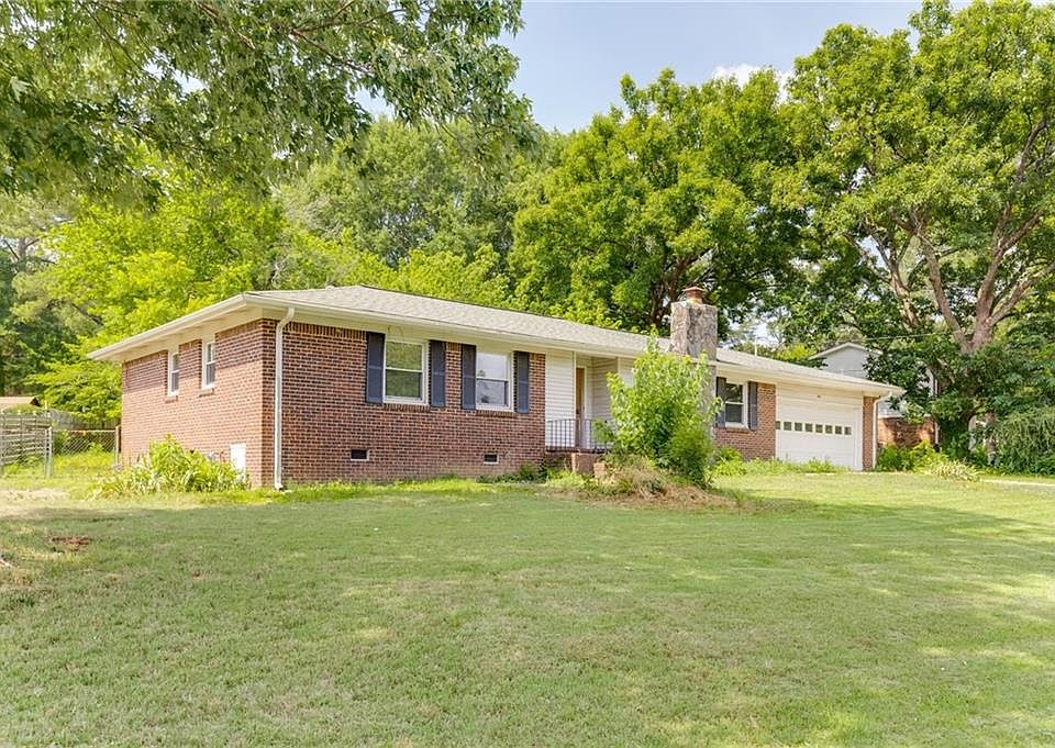 1st image of 2131 Sun Valley Dr SE