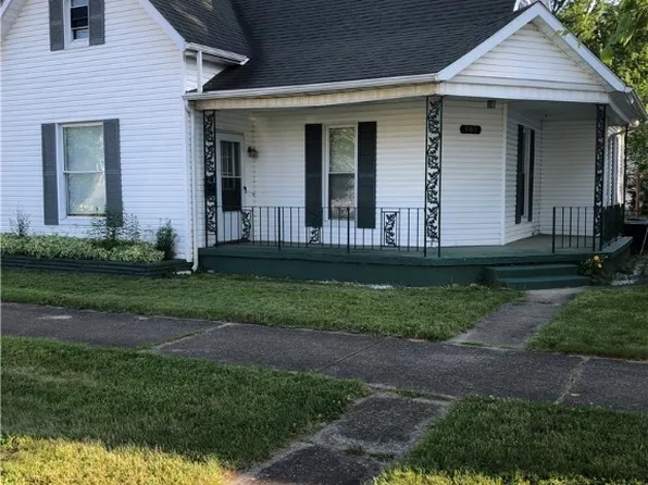 909 S North St, Washington Court House, OH 43160